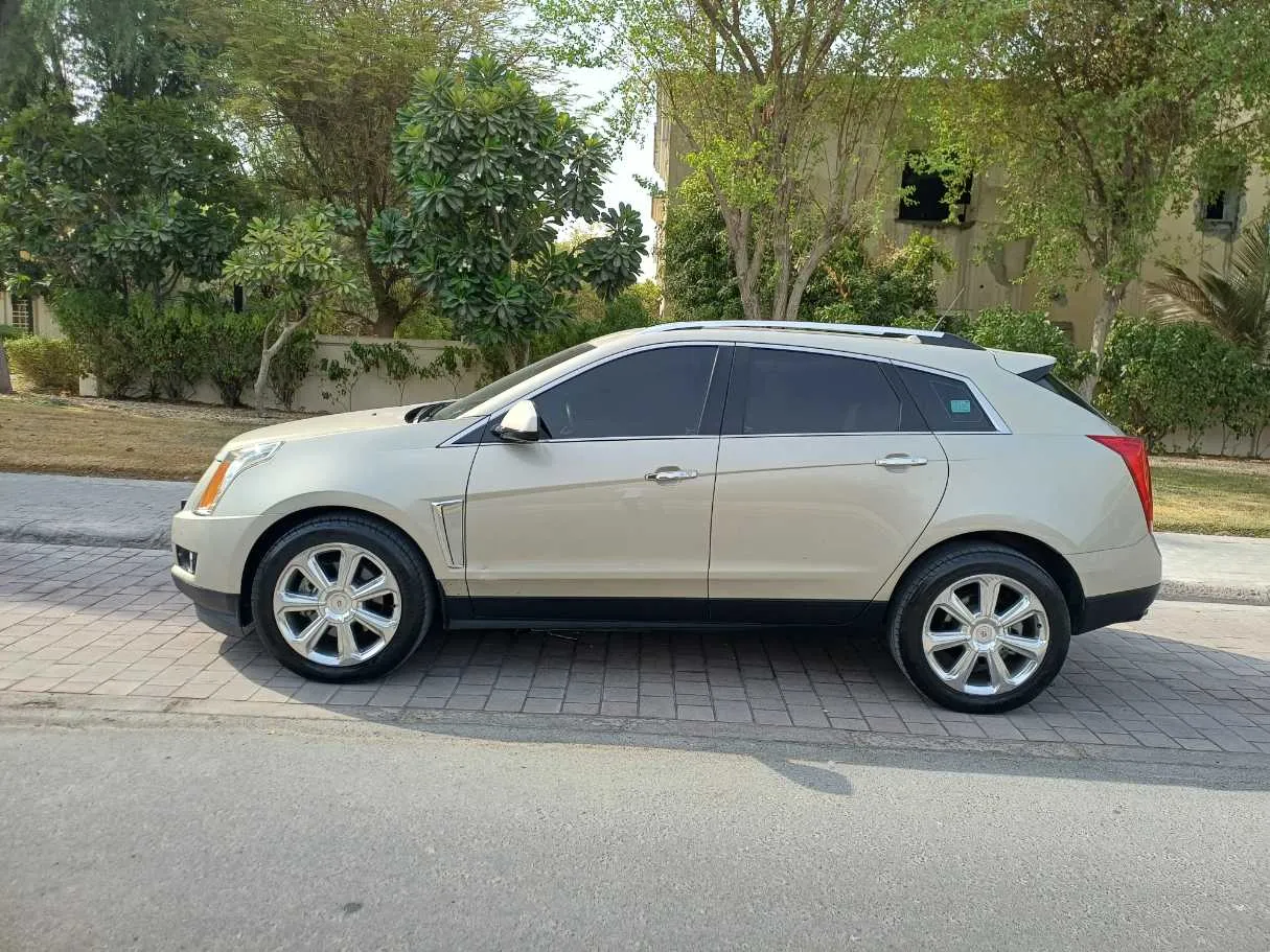 Car image 8