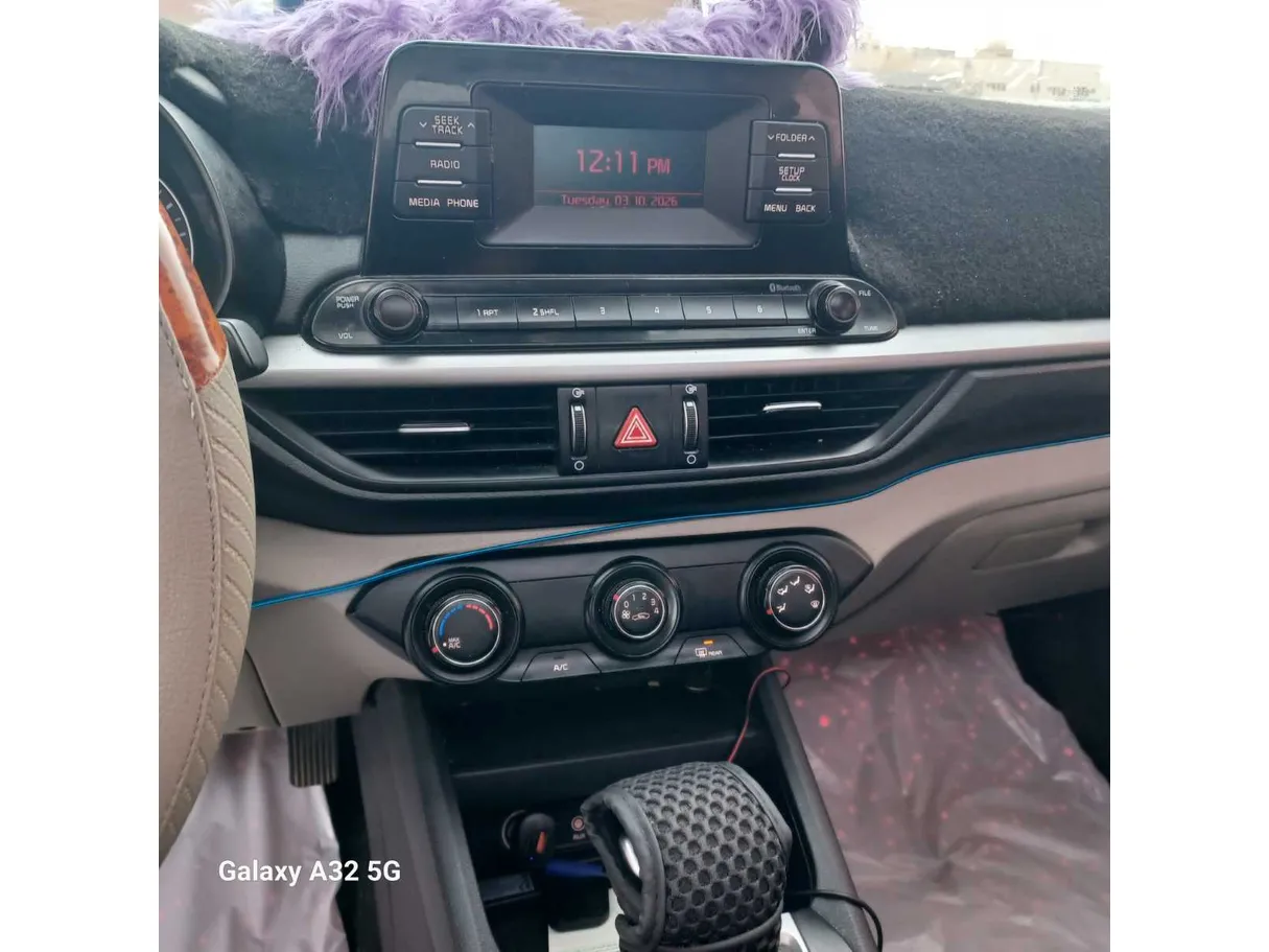 Car image 21