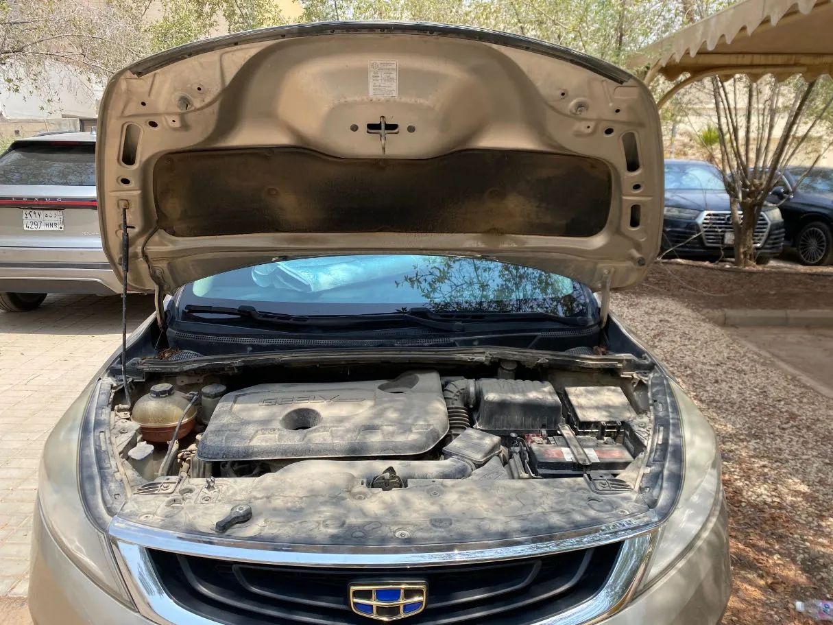 Car image 26
