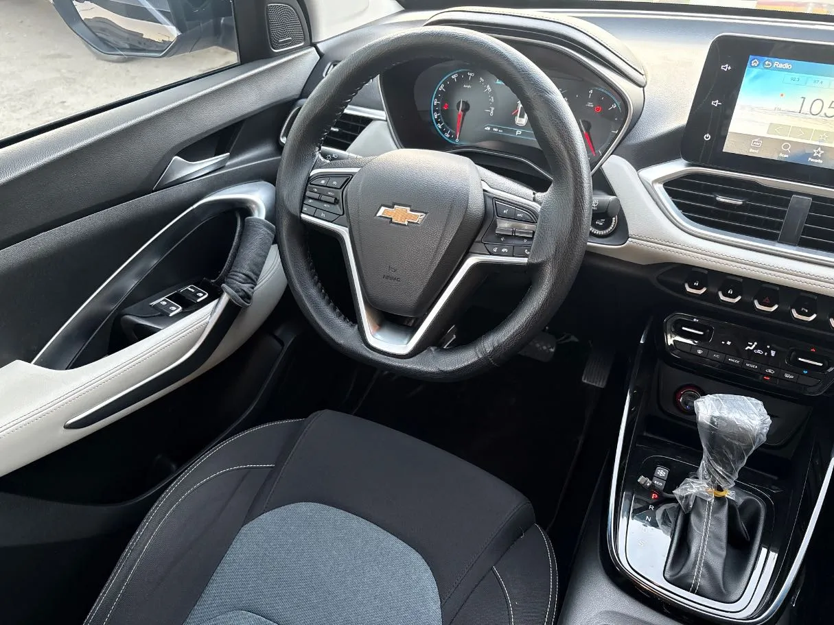 Car image 22
