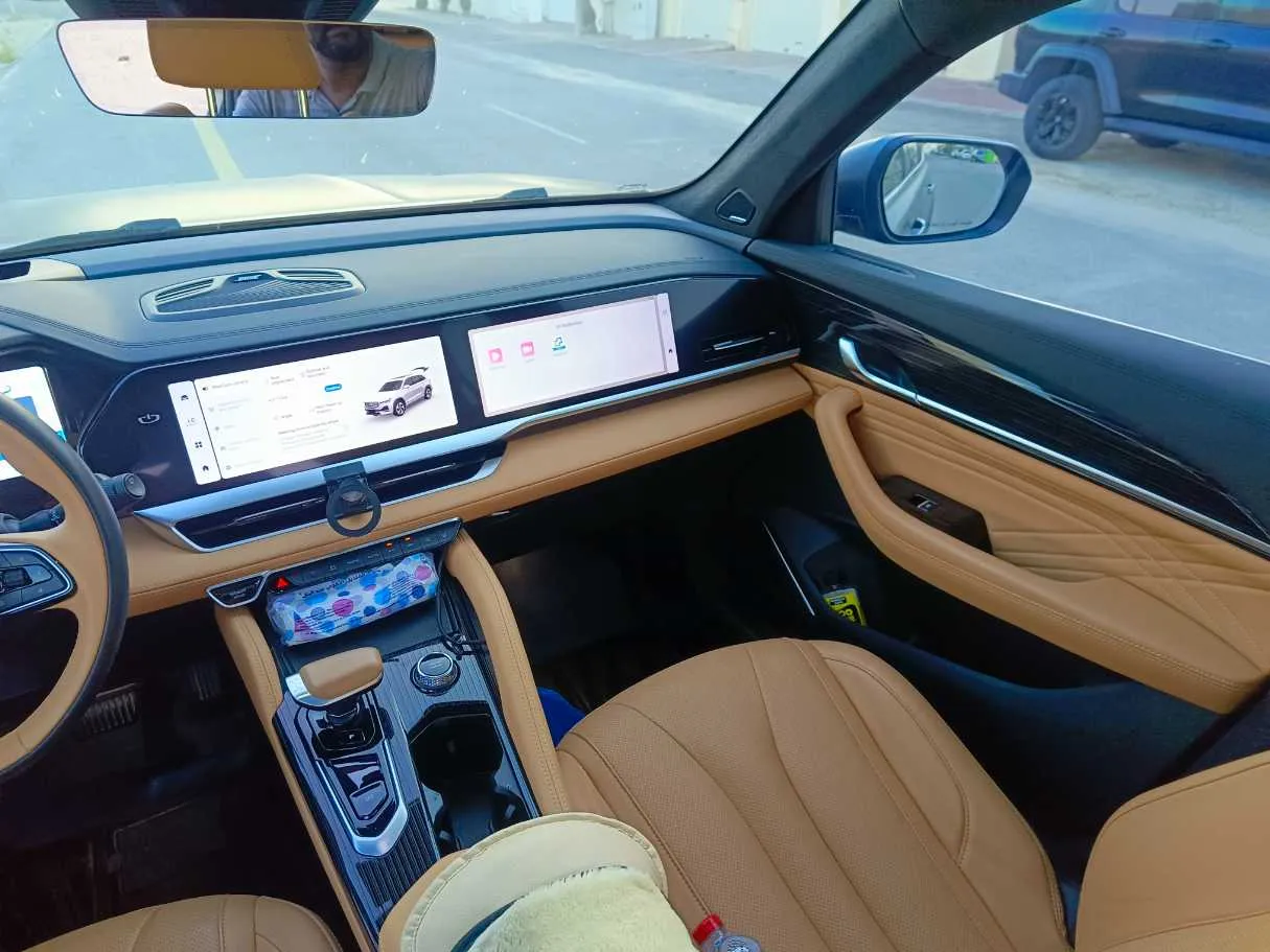 Car image 23