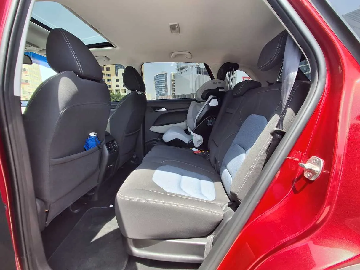 Car image 22