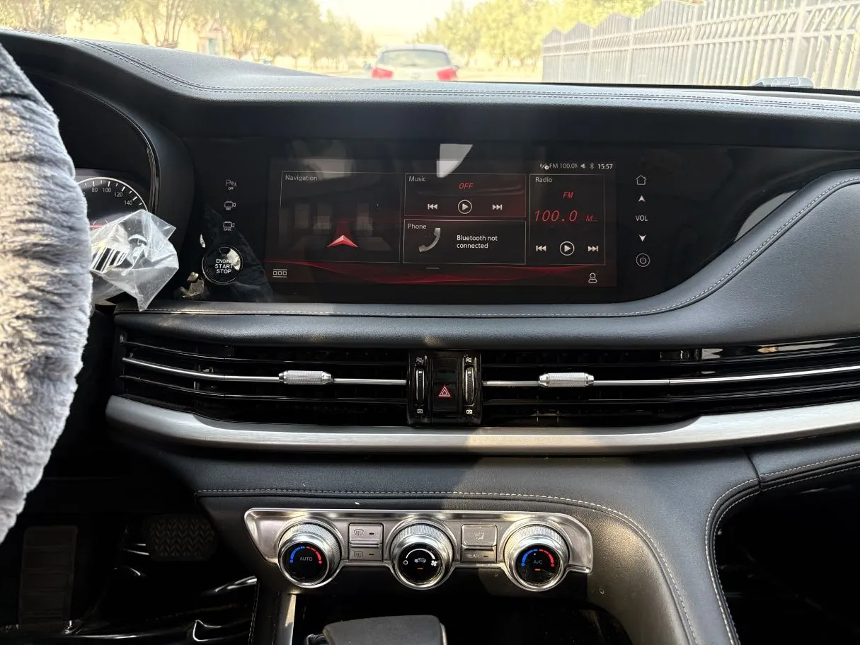 Car image 21