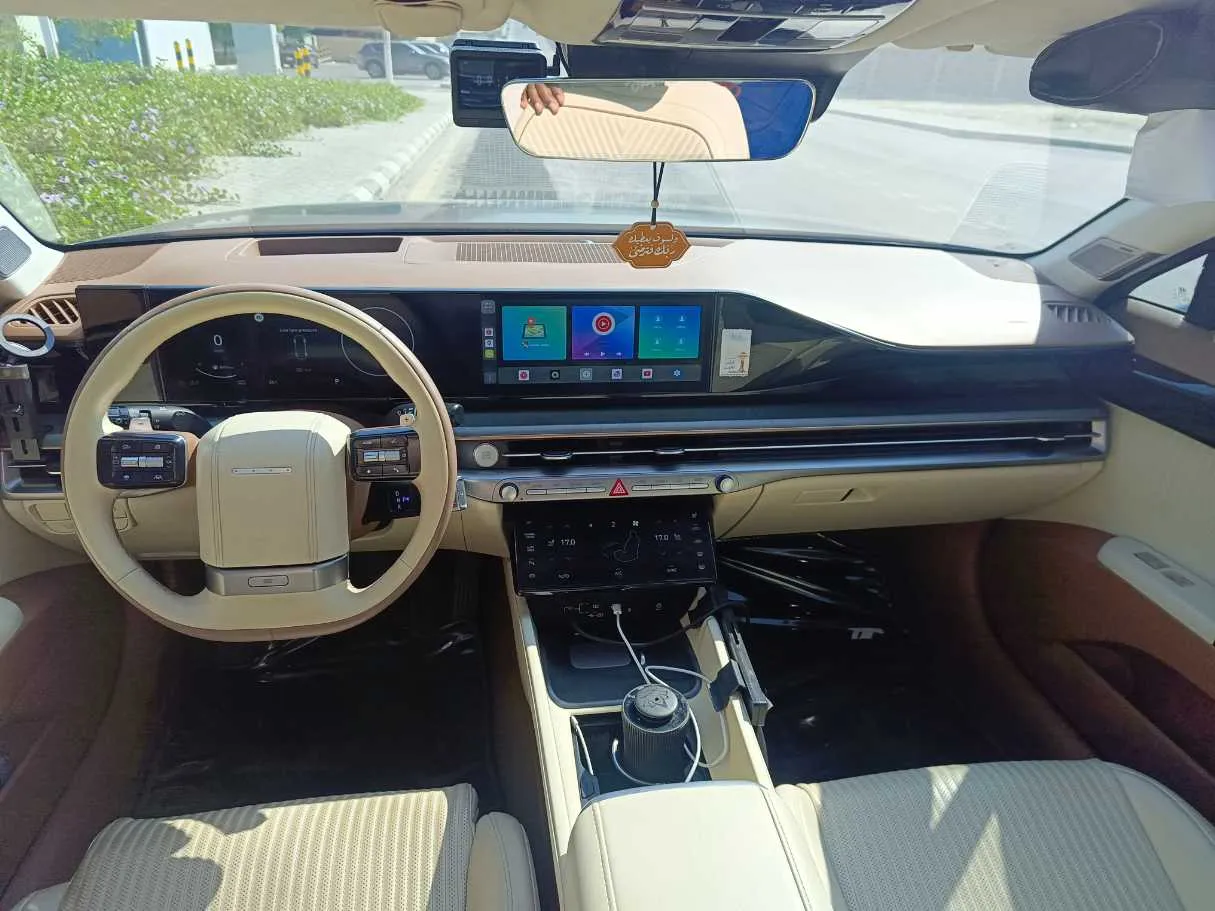 Car image 20