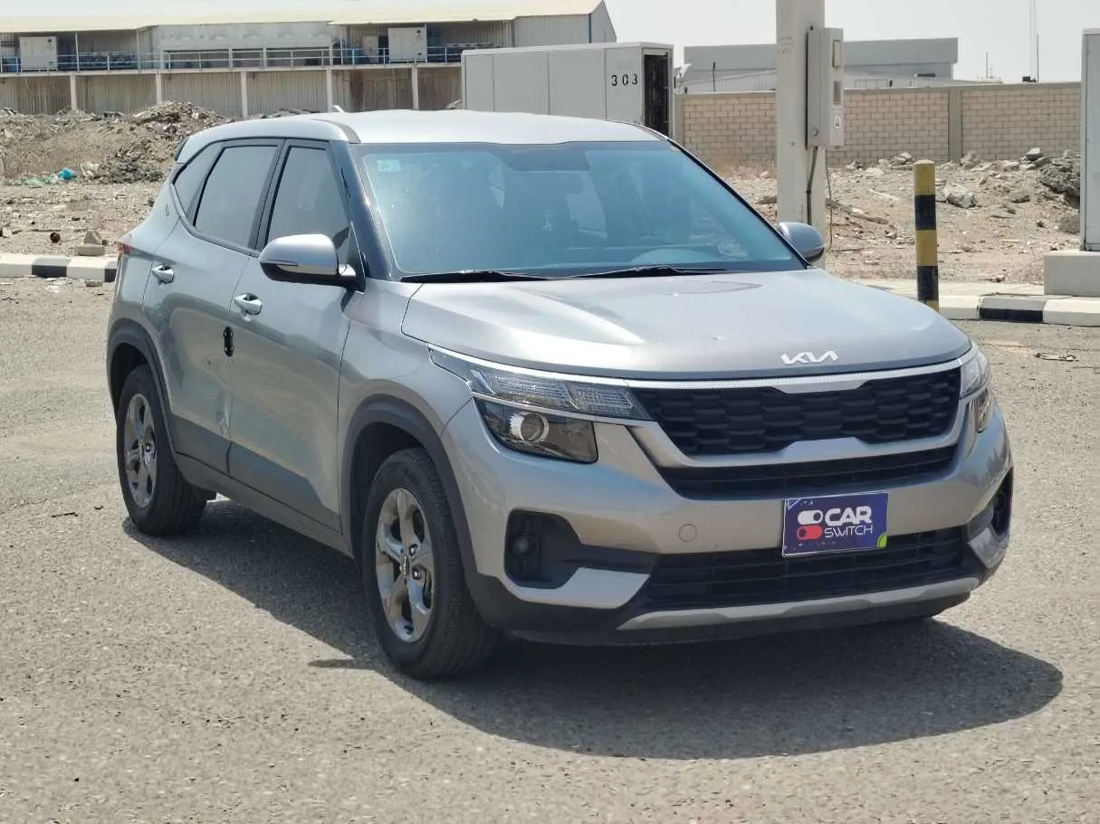 Car image 3
