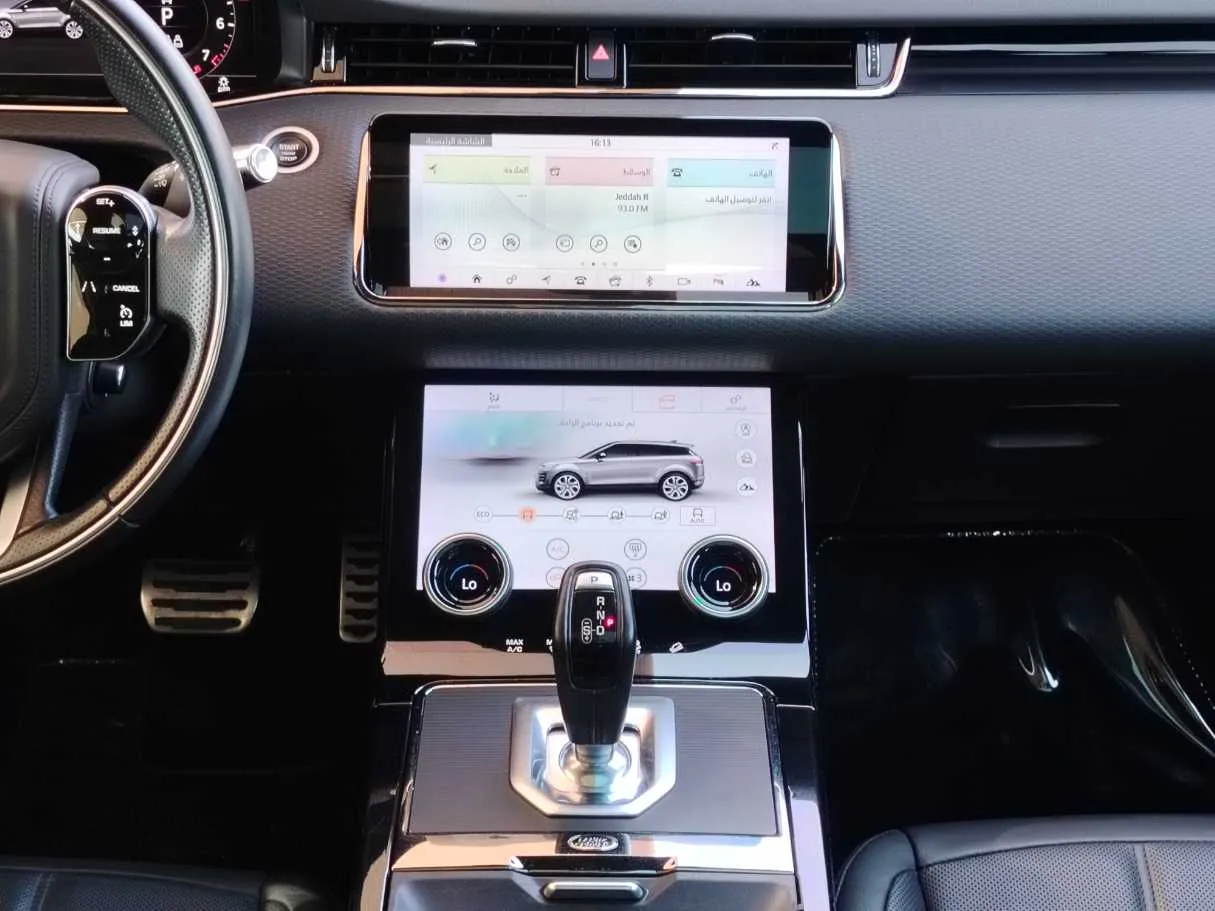 Car image 19