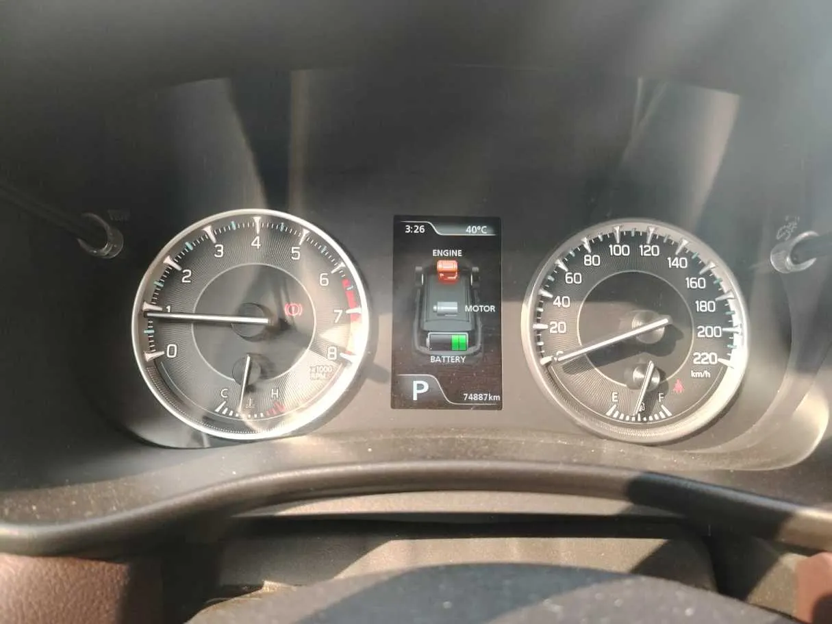 Car image 27