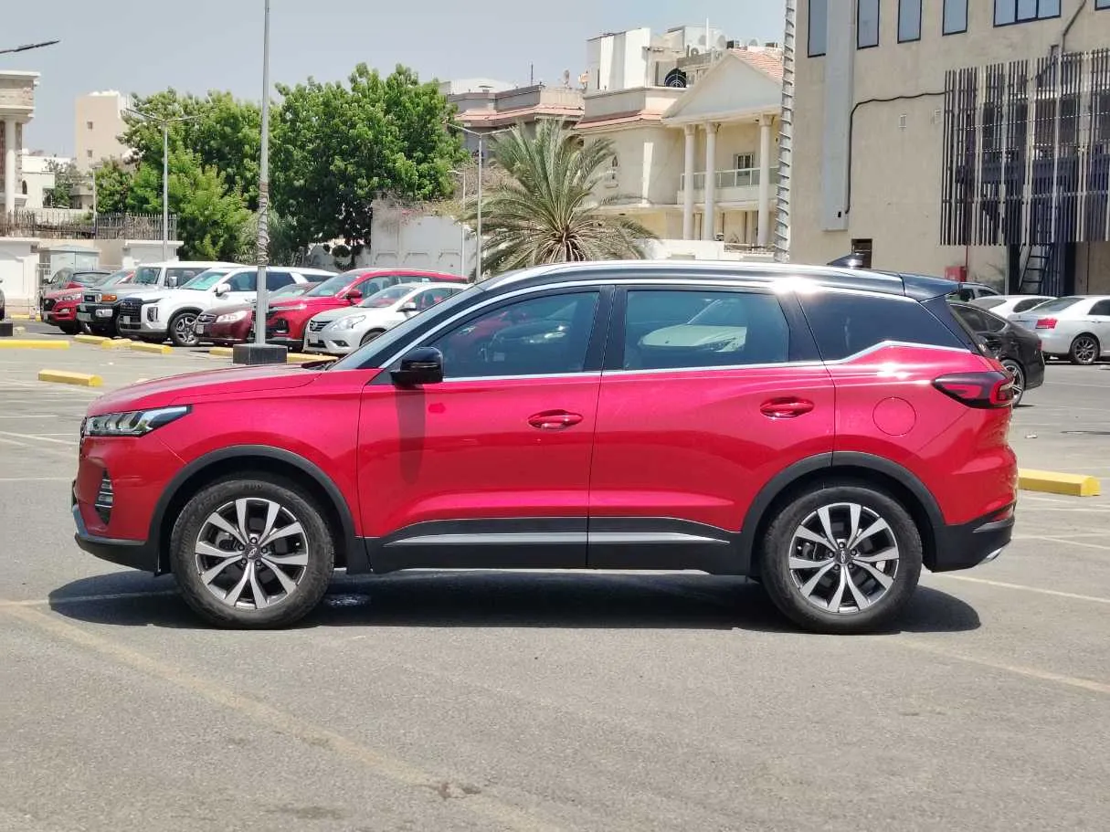 Car image 8