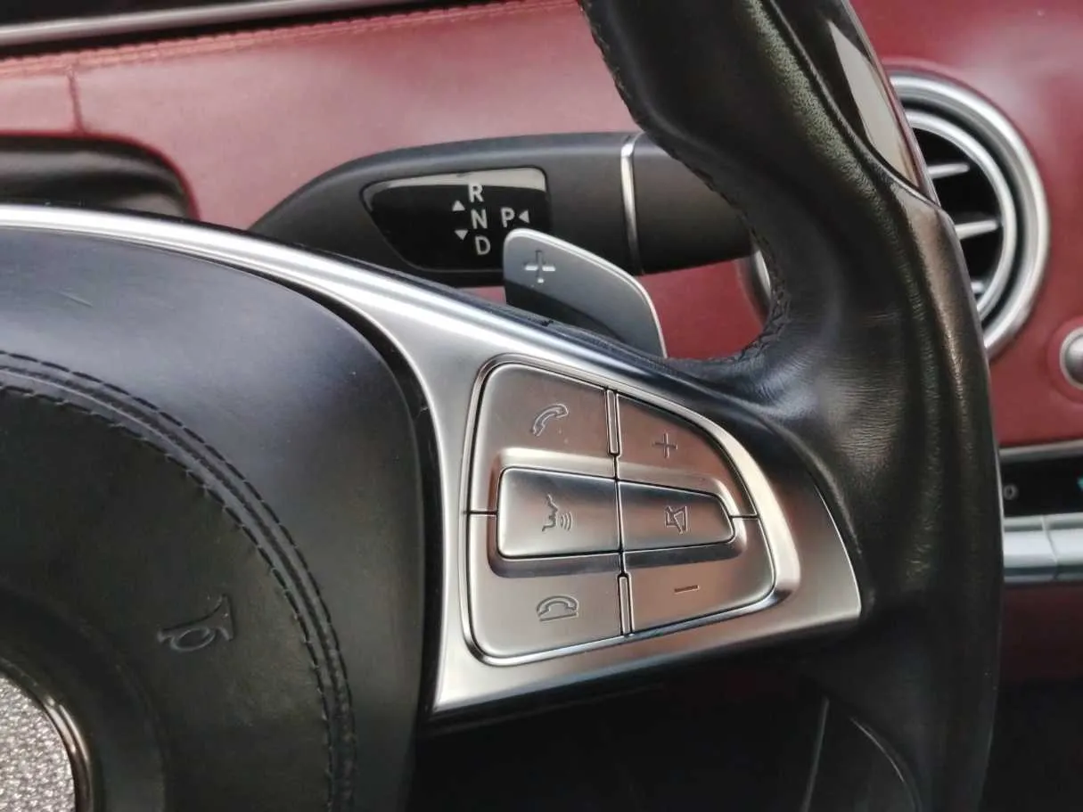 Car image 35