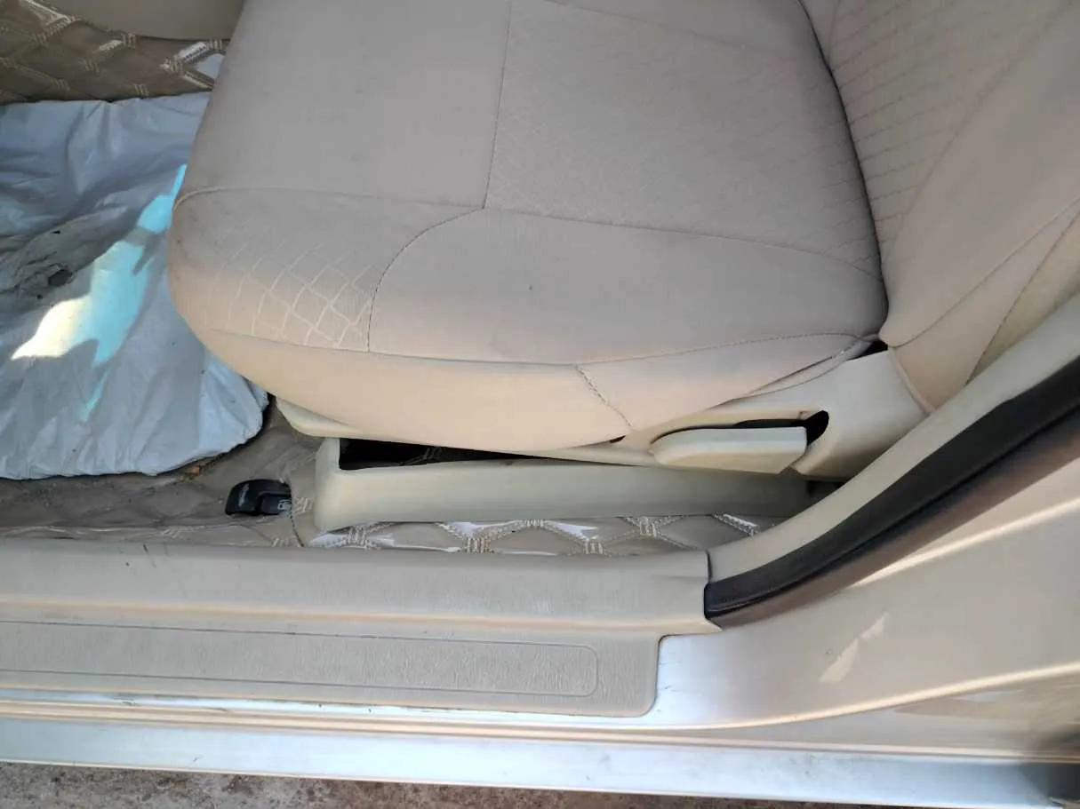 Car image 31