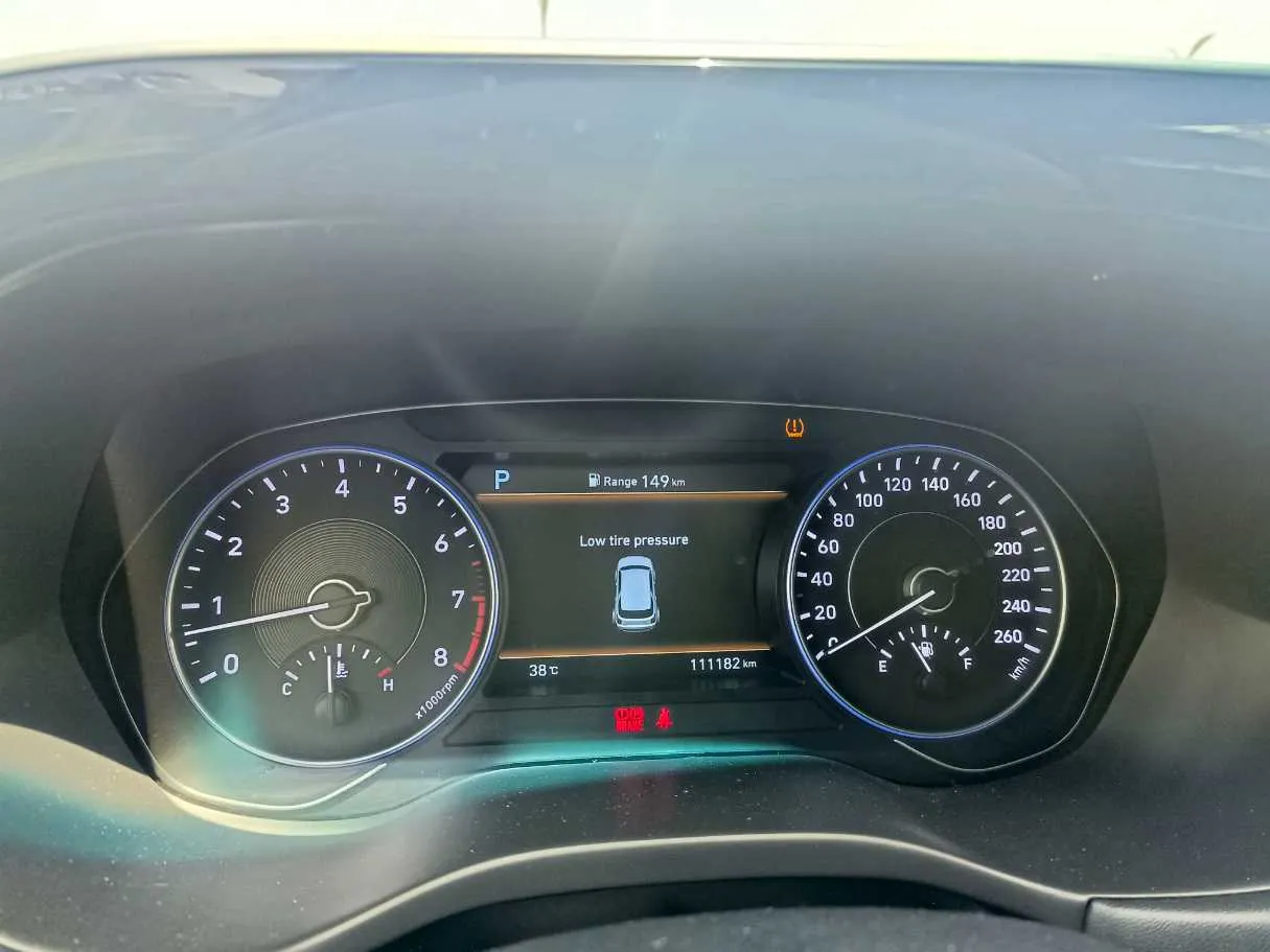 Car image 29