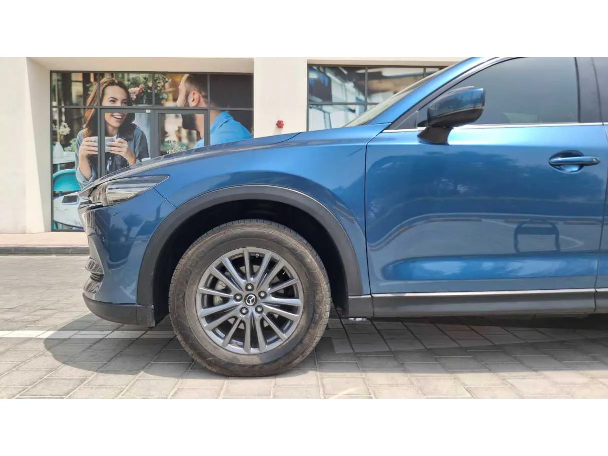 Car image 8