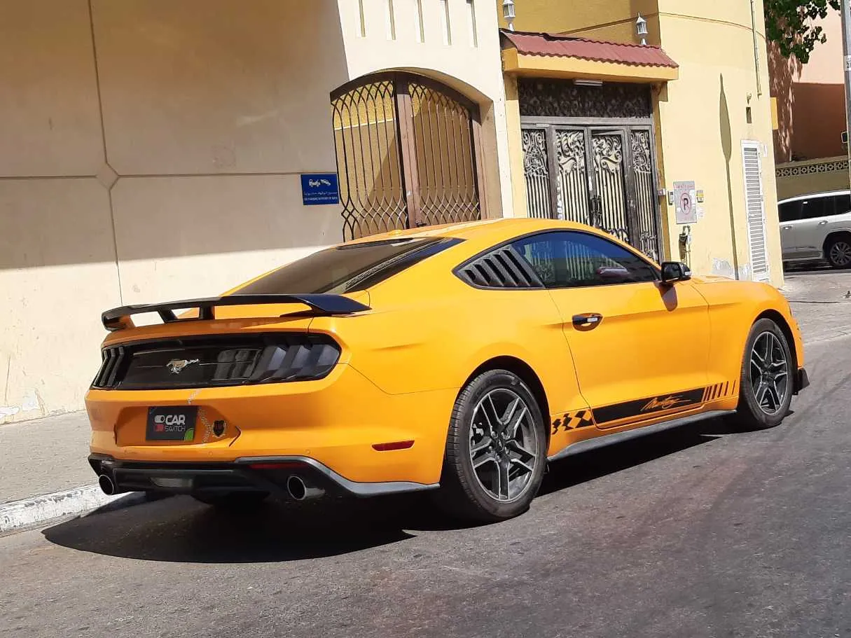 Car image 5
