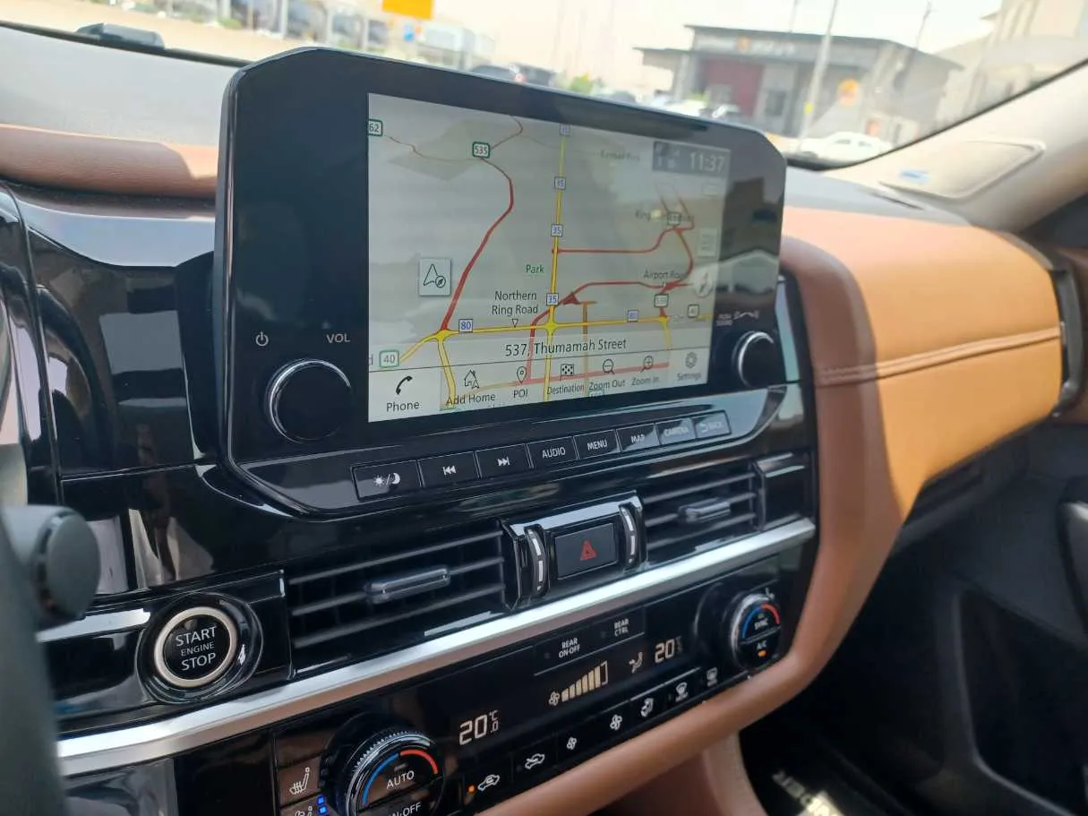 Car image 18
