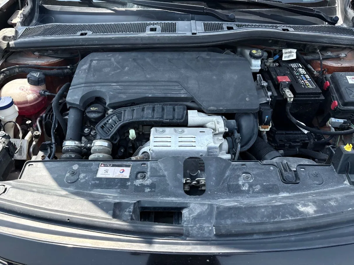 Car image 27