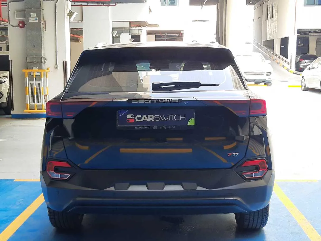 Car image 6