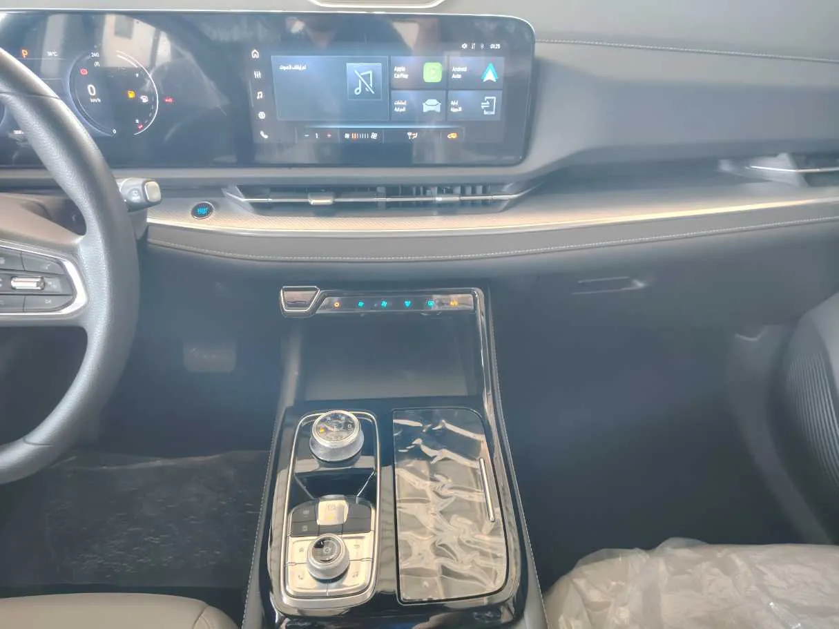 Car image 21