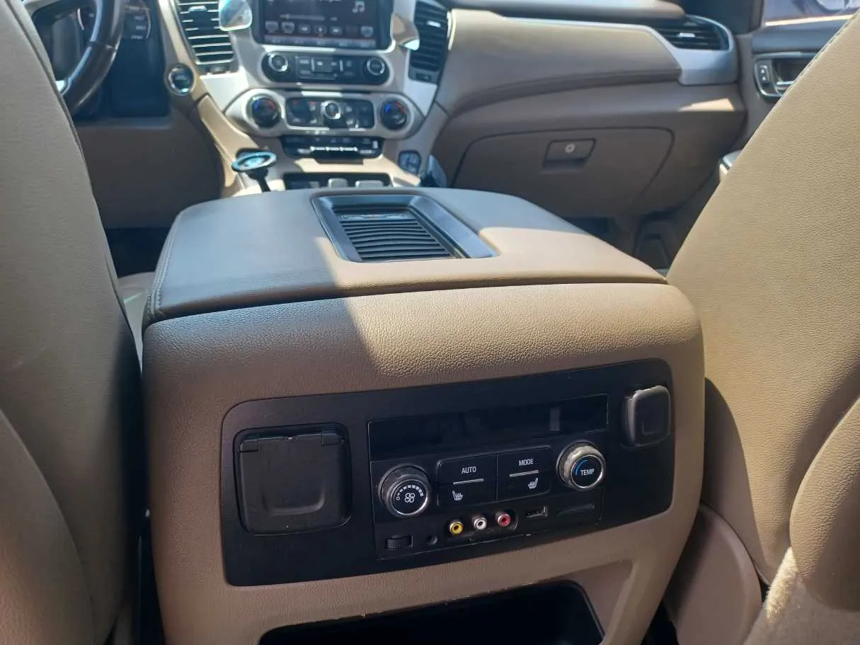 Car image 22