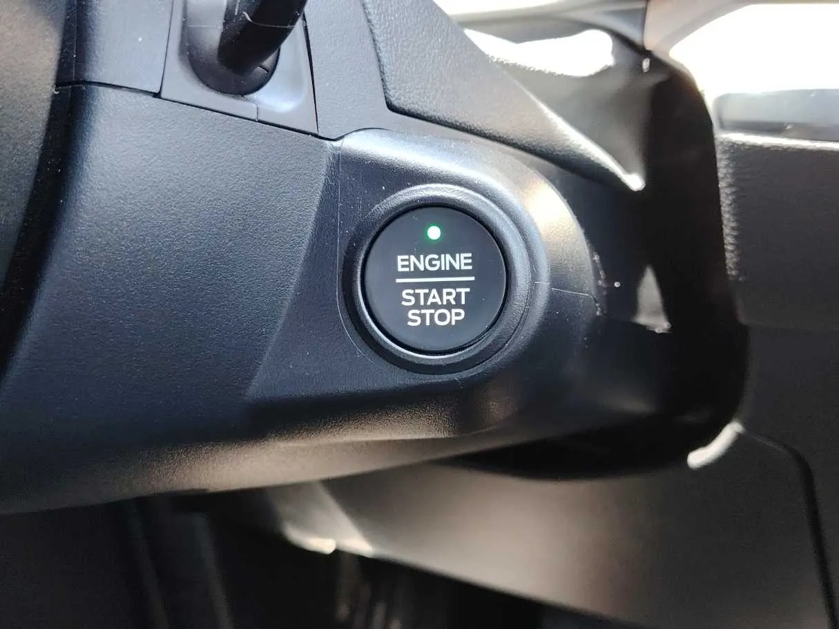 Car image 32