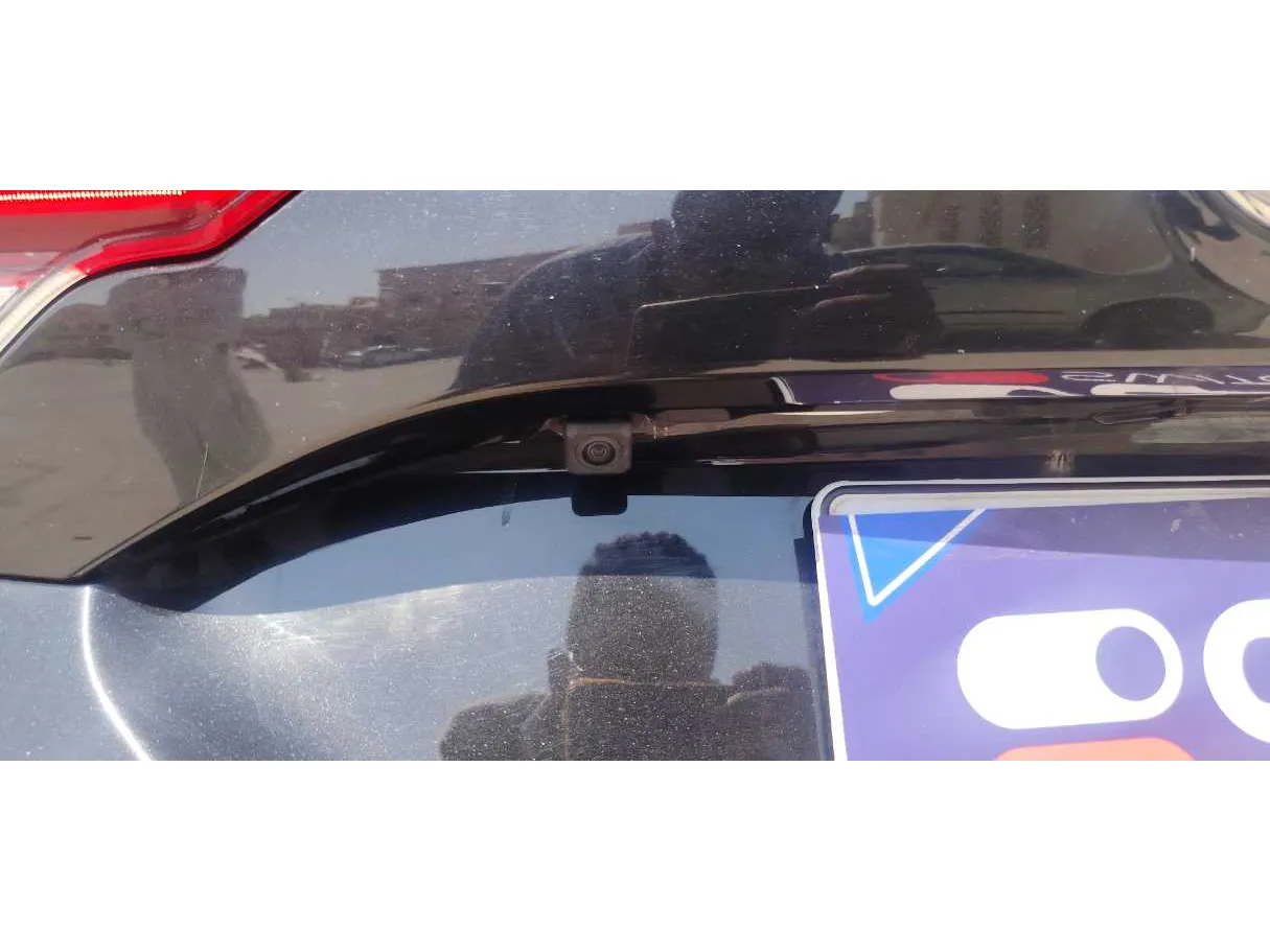 Car image 23