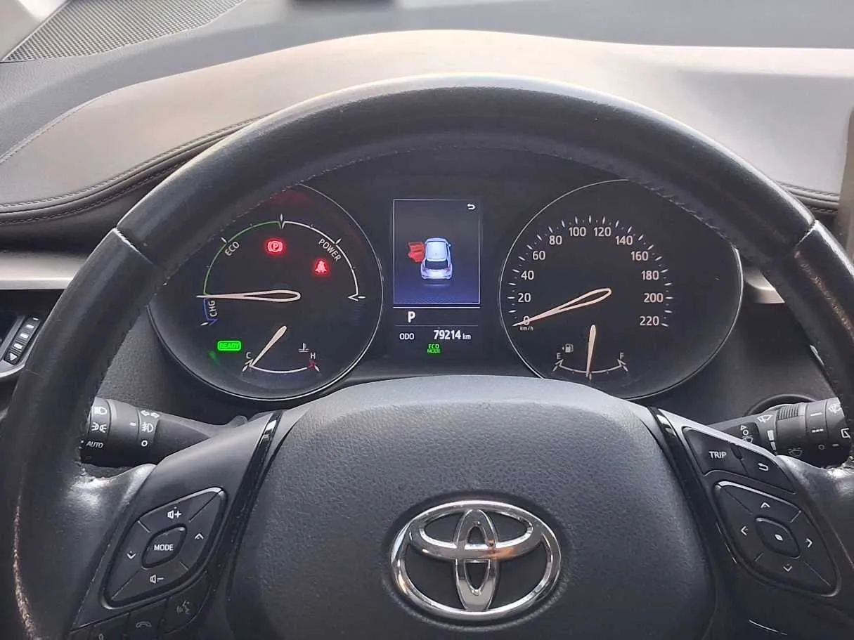 Car image 20