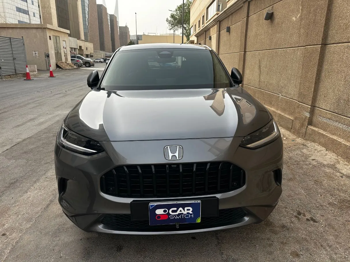 Car image 2