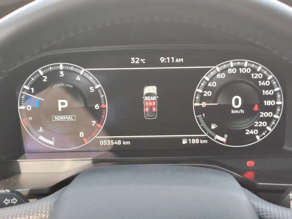 Car image 23