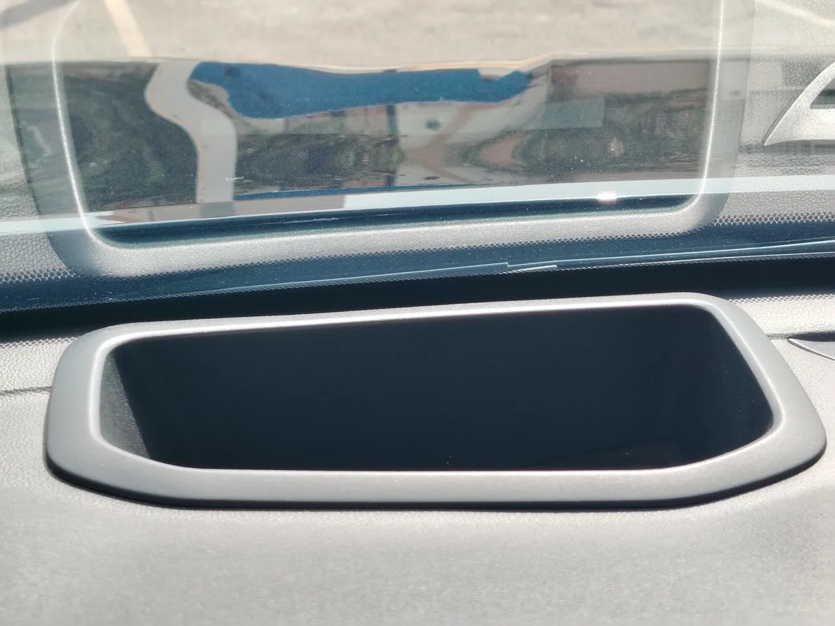 Car image 31