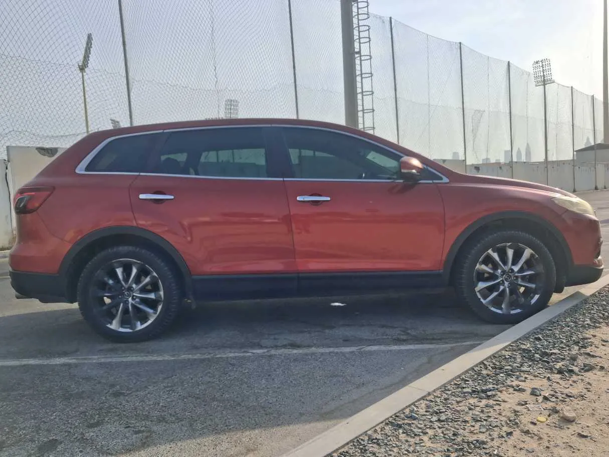 Car image 8