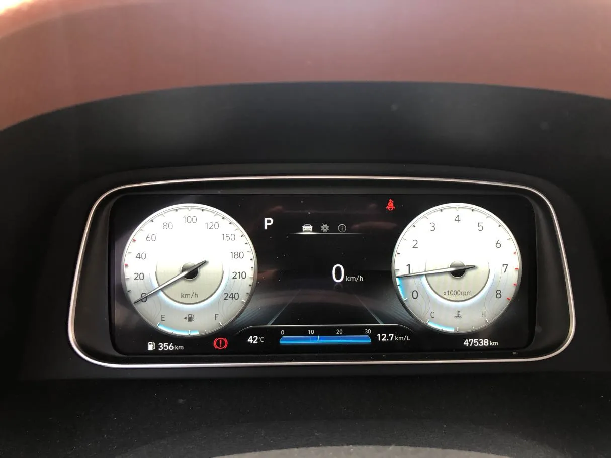 Car image 20