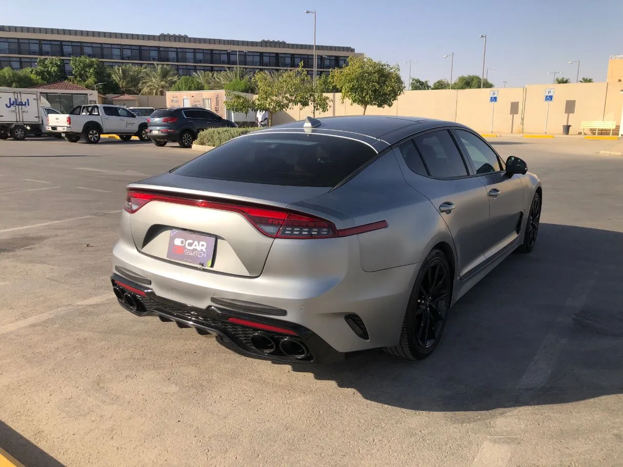 Car image 5