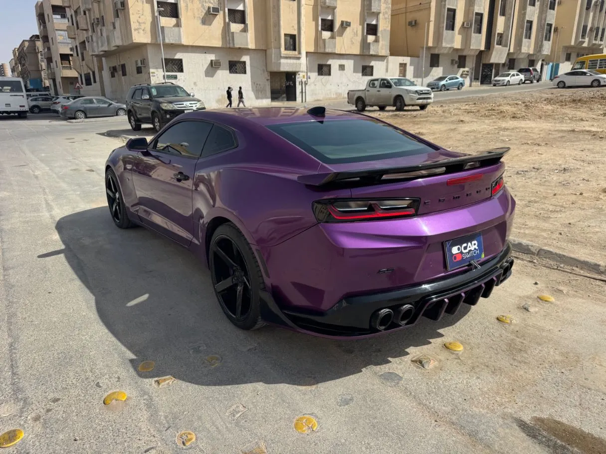 Car image 7