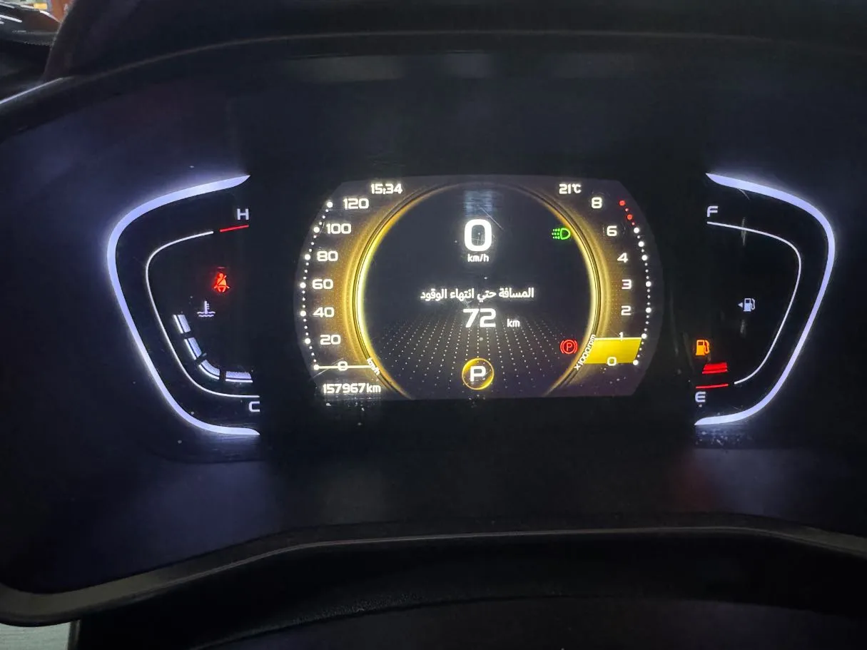 Car image 19