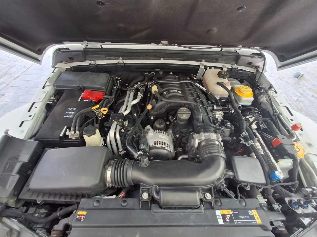 Car image 21