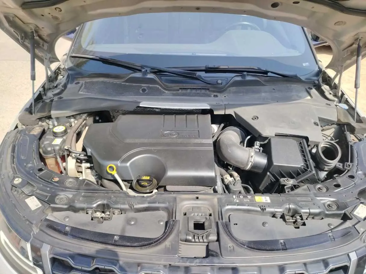 Car image 47