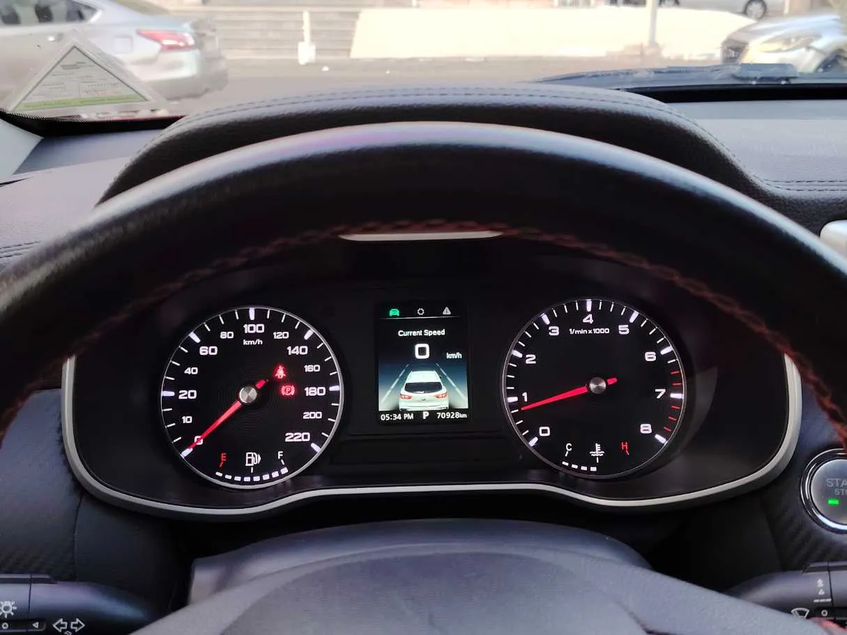 Car image 25
