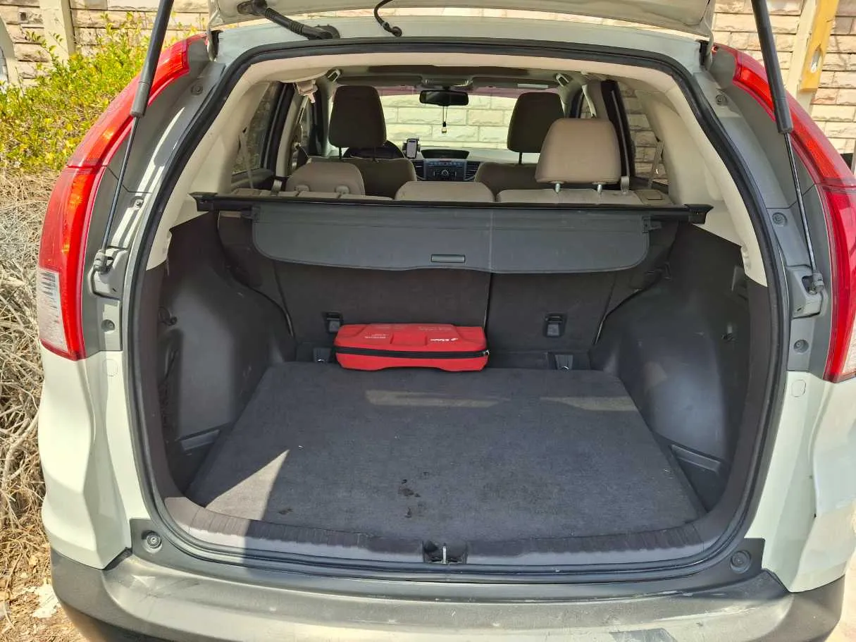Car image 19