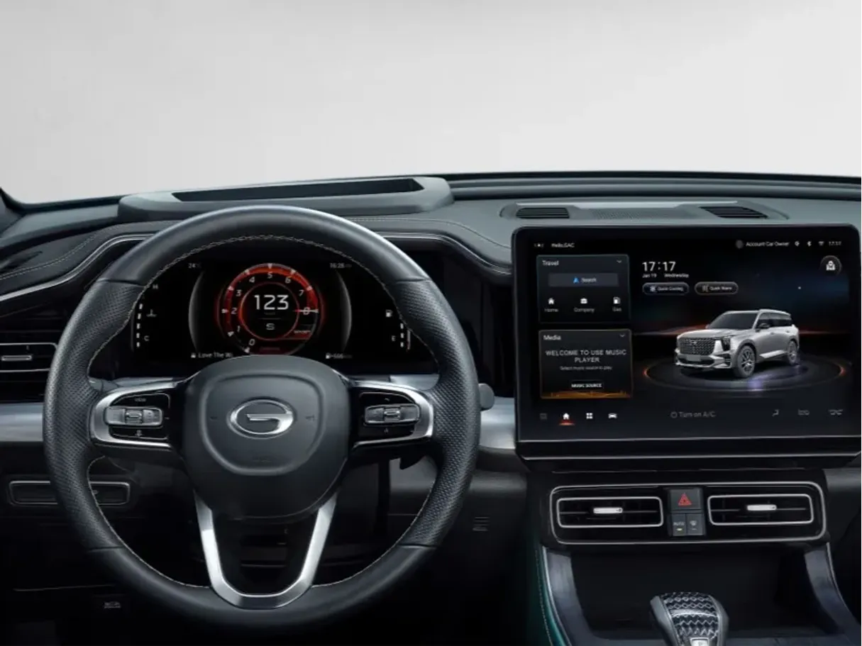 Car image 9