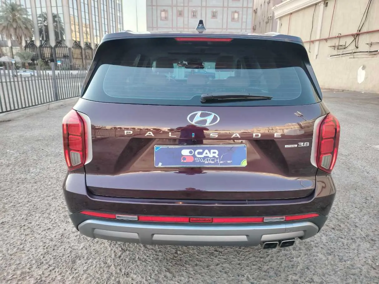 Car image 6