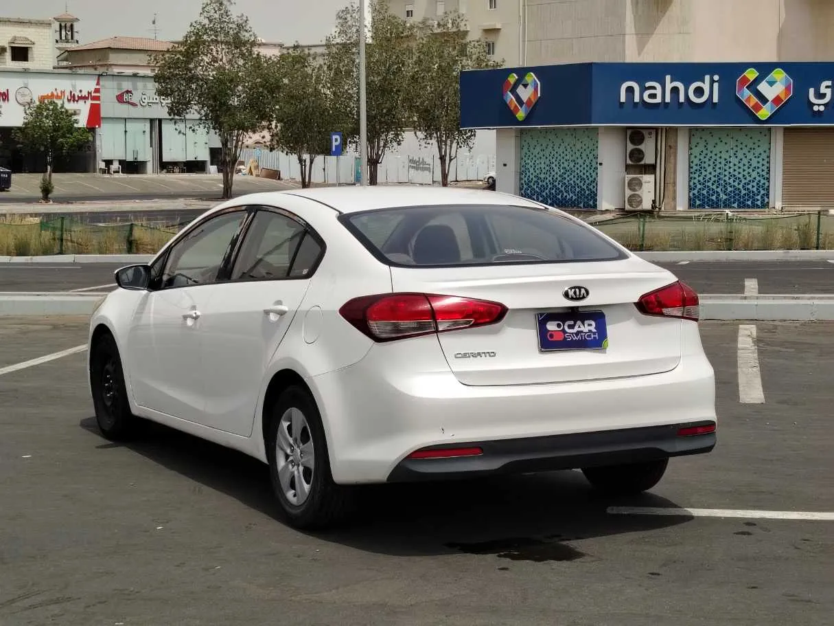 Car image 7
