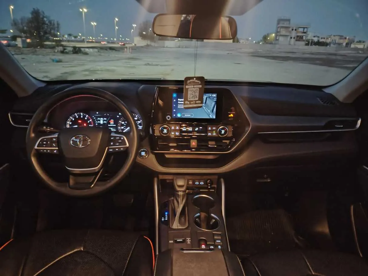 Car image 22