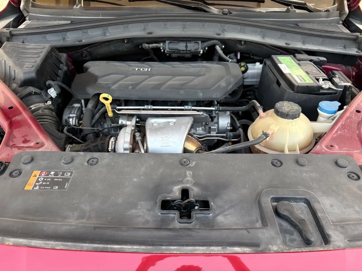 Car image 33