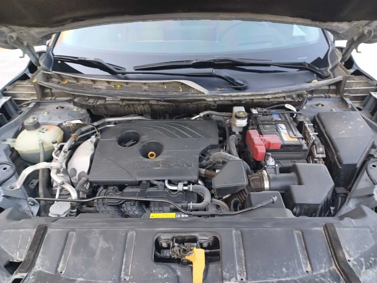 Car image 26