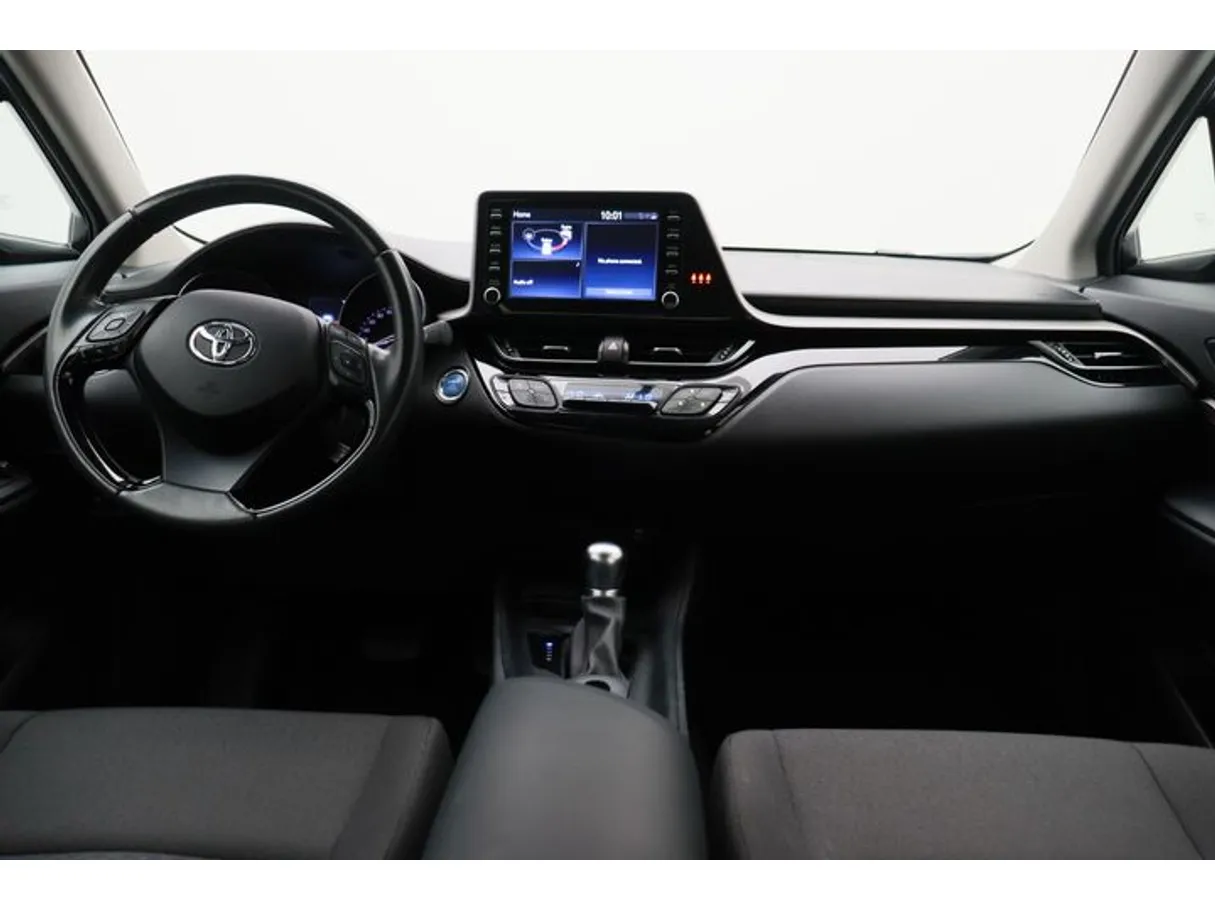 Car image 14