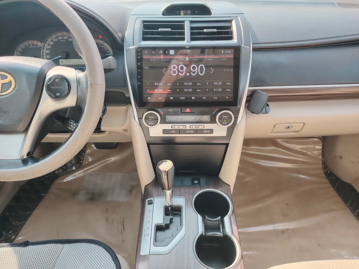 Car image 18