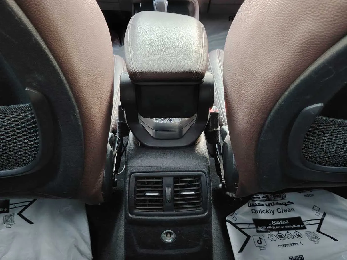 Car image 31