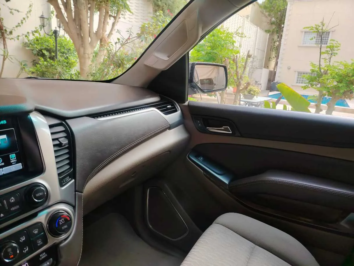 Car image 37
