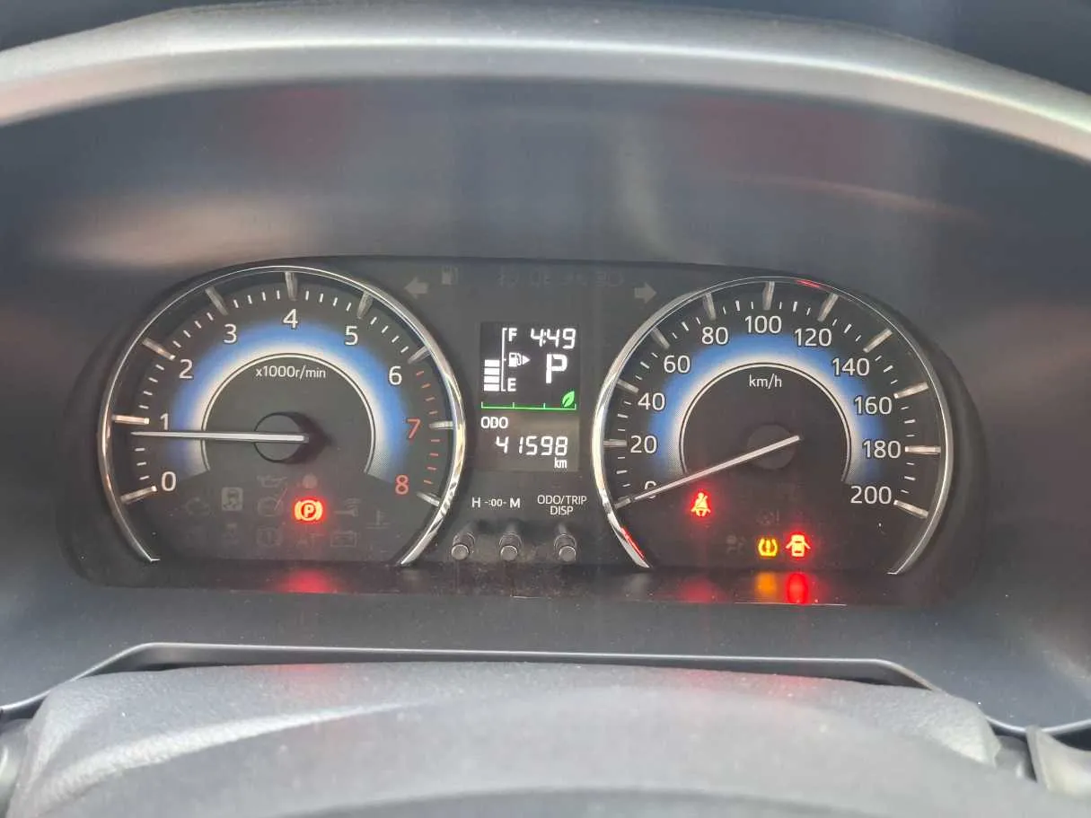 Car image 19