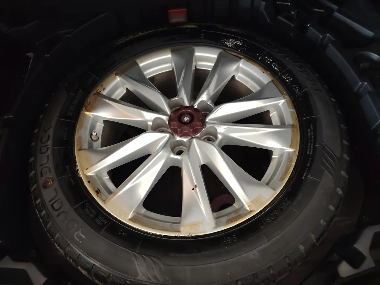 Car image 29