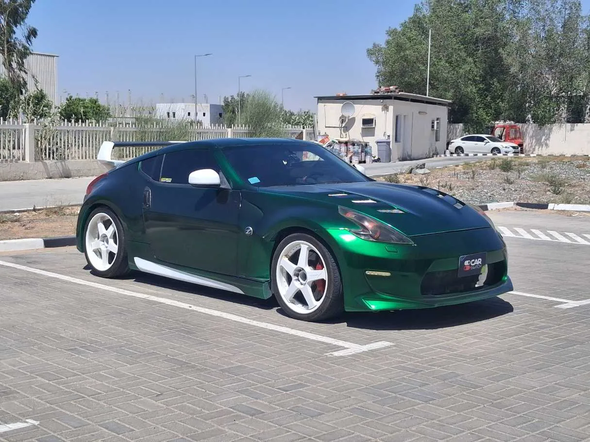 Car image 3
